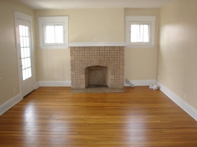 Building Photo - 171 Tremont Ave