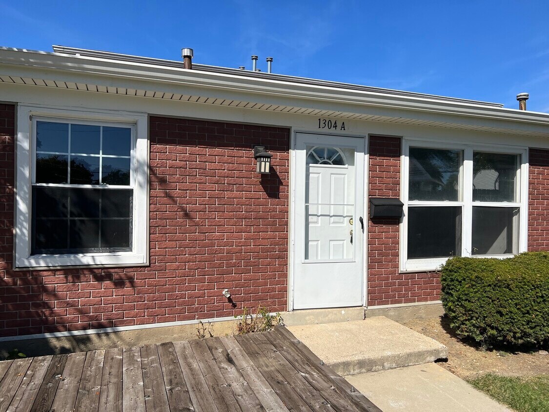 Foto principal - 1304 Kingsbury Dr