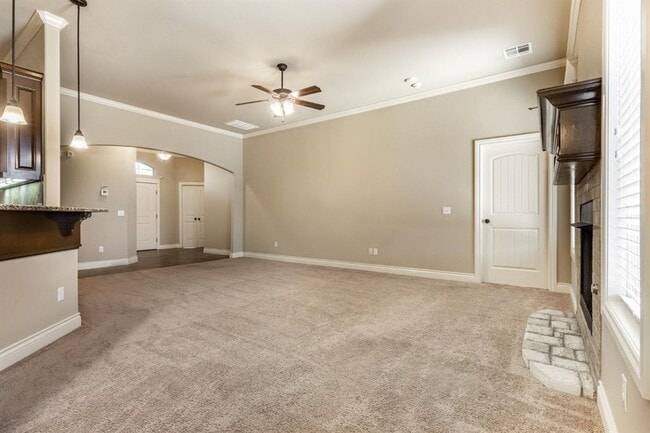 Foto del edificio - 4104 SE 38th St