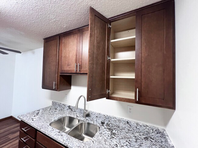 unidad renovada - Lake Cove Village