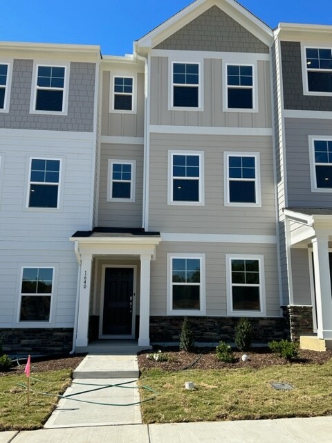 Foto del edificio - Room in Townhome on Kipp Ln