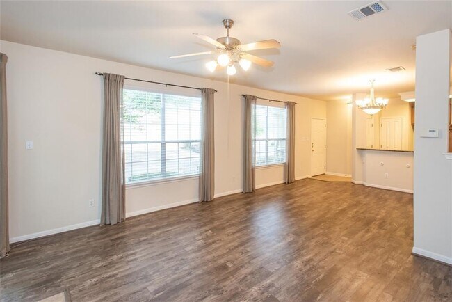 Building Photo - 8518 Cahill Dr