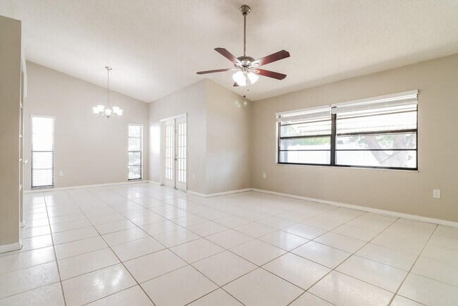 Foto del edificio - 4726 Addax Dr
