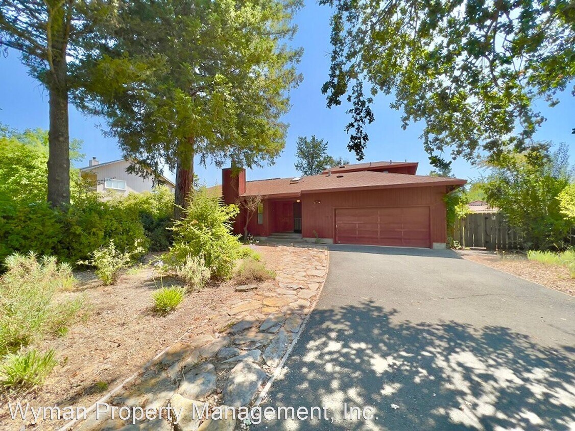 Foto principal - 3 br, 3 bath House - 1718 Michael Way