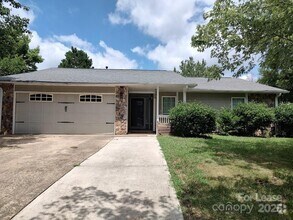 Building Photo - 11115 Vista Haven Dr