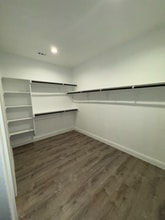 Building Photo - 1400 Razorbill Rd