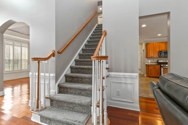 Foto del edificio - Beautiful Home just minutes from Mountain Island lake