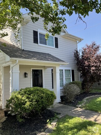 Building Photo - 6111 Settlers Square Ln