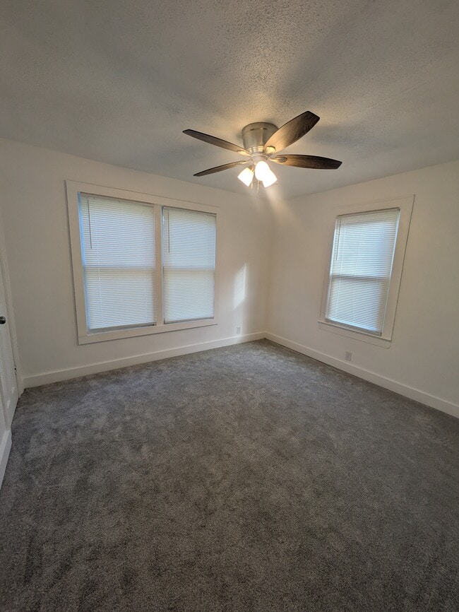 Building Photo - 1521 Waterhouse St