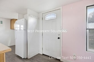 Building Photo - 4352 Rd N NE