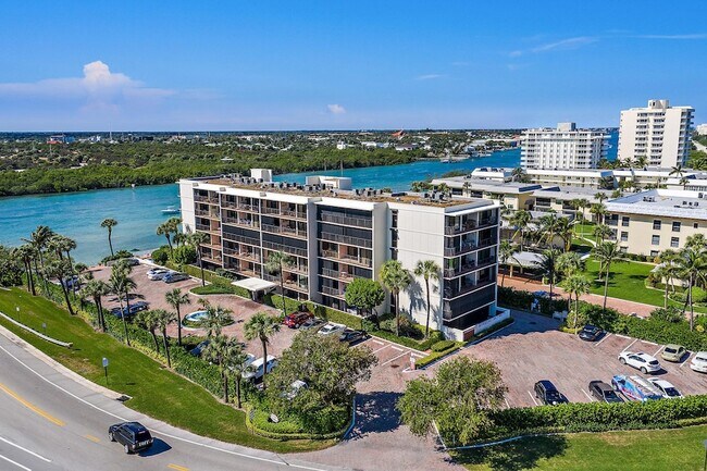 Foto del edificio - 225 S Beach Rd