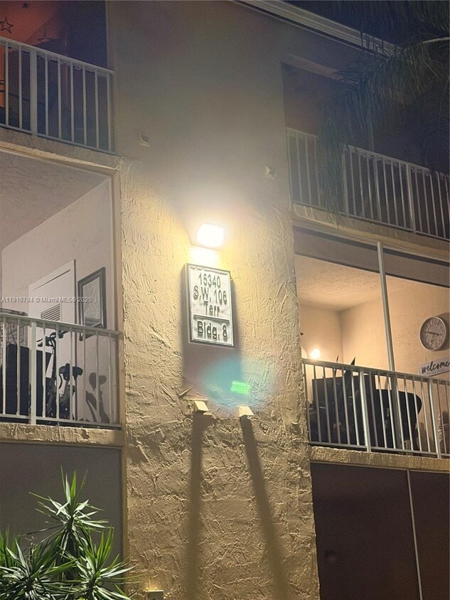 Primary Photo - 15340 SW 106th Terrace