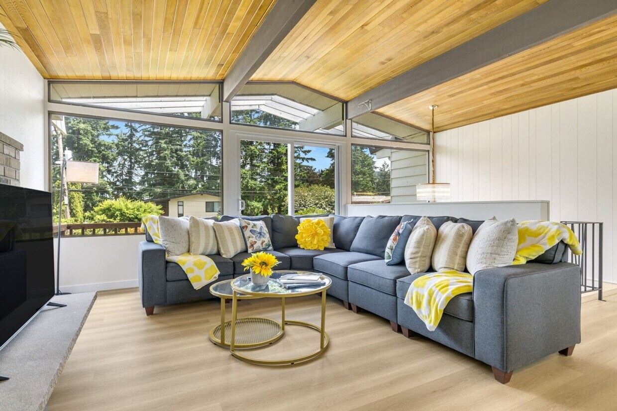 Foto principal - 12527 SE 52nd St