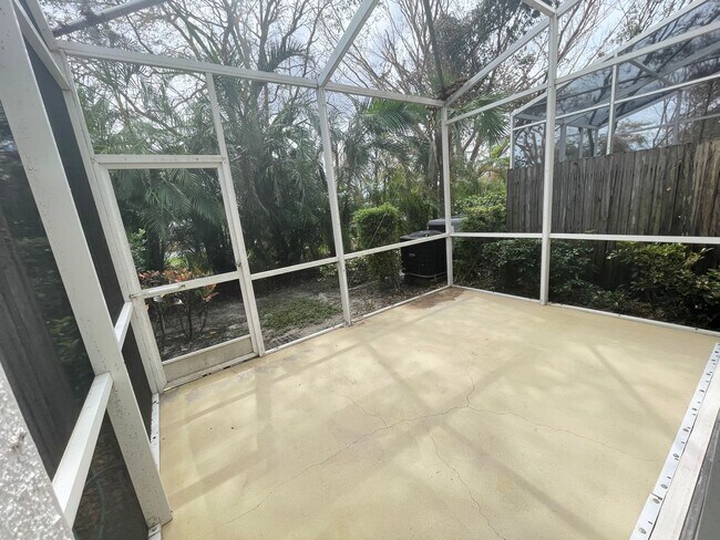 Foto del edificio - Coming Soon- 3 Bed 2.5 Bath Townhome!