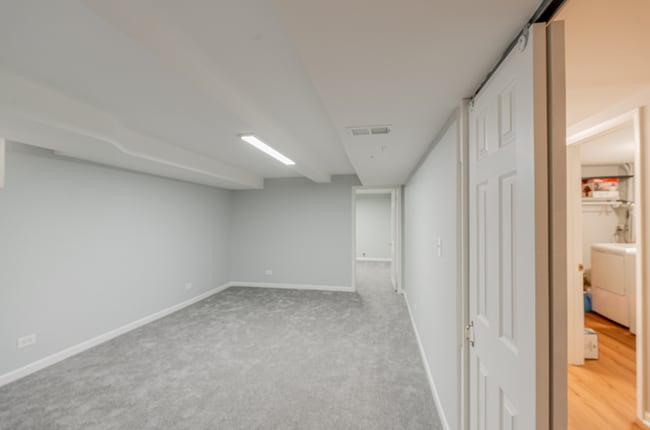 Building Photo - 3406 N Natoma Ave