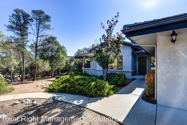 Foto del edificio - 3 br, 2.5 bath House - 648 Thunderbird Dr.