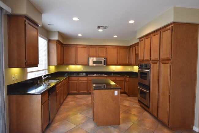 Foto del edificio - 5584 Shady Dr