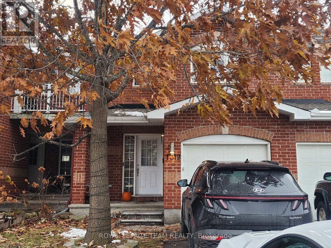 Photo principale - 1312 Halton Terrace