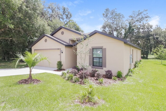 Building Photo - 7014 Redbay Dr