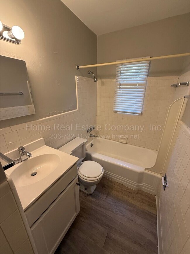 Foto del edificio - 840 Carolina Ave NW