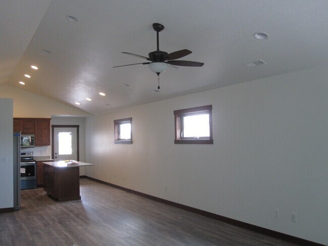 Foto del edificio - 3507 Seven Oaks St