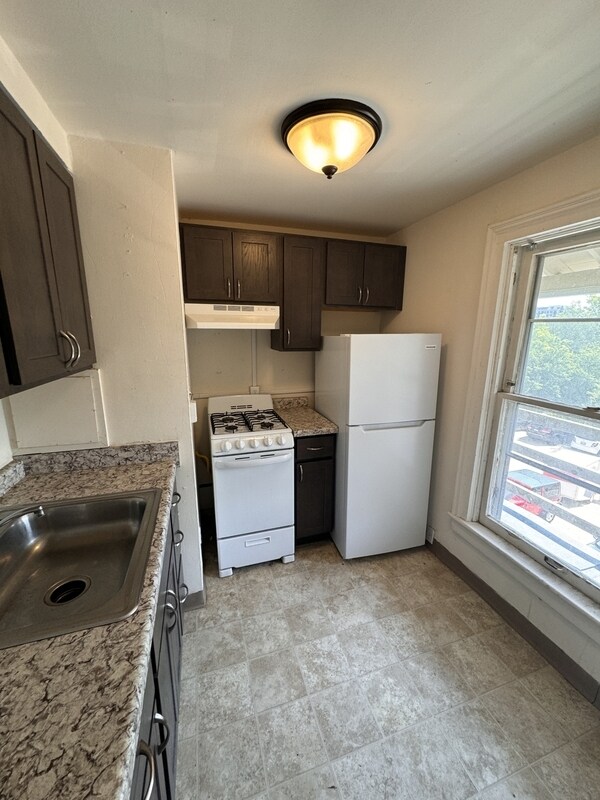 Foto del edificio - 121 E Gorham St