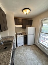 Building Photo - 121 E Gorham St