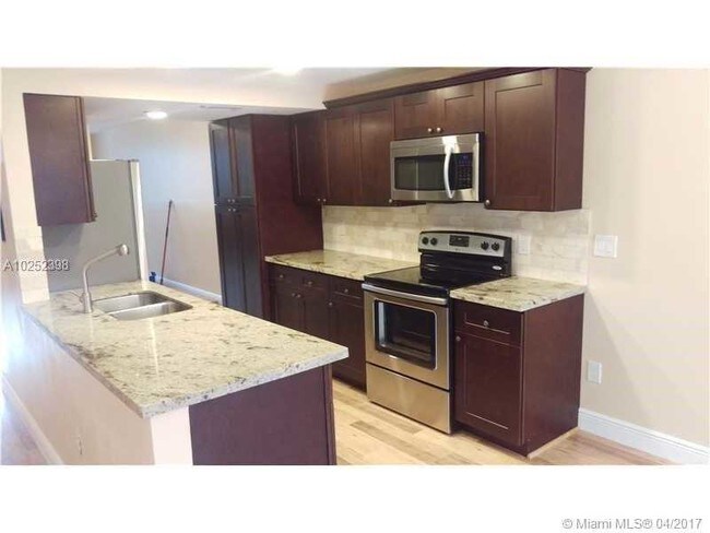 Building Photo - 5056 S University Dr