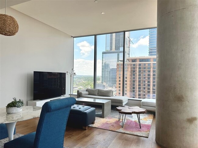 Building Photo - 210 Lavaca St