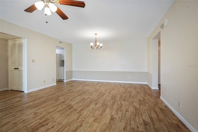 Building Photo - 420 64th Ave
