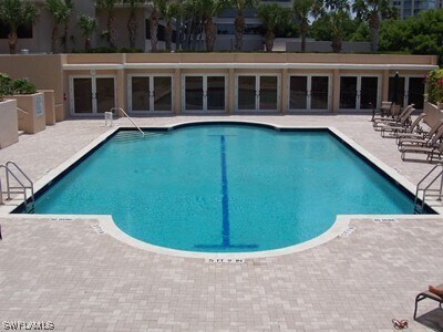 Foto del edificio - 6849 Grenadier Blvd