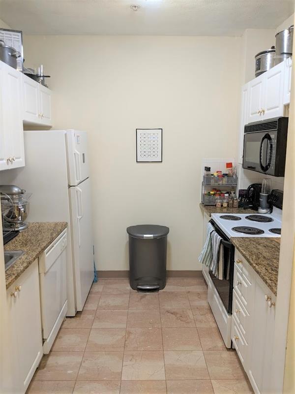 Foto del edificio - 373 Highland Ave