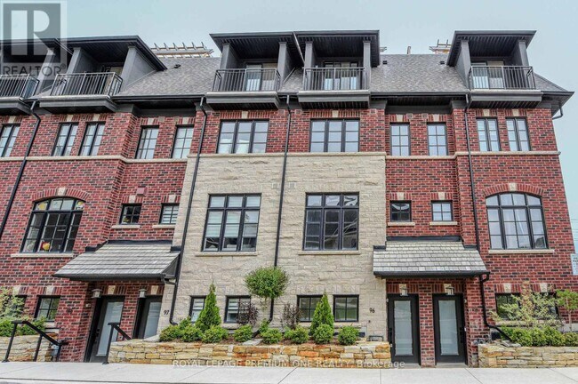 Building Photo - 21-21 Wasdale Rd