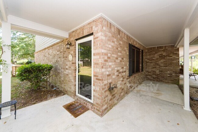 Photo - 1196 Julian Clark Rd House