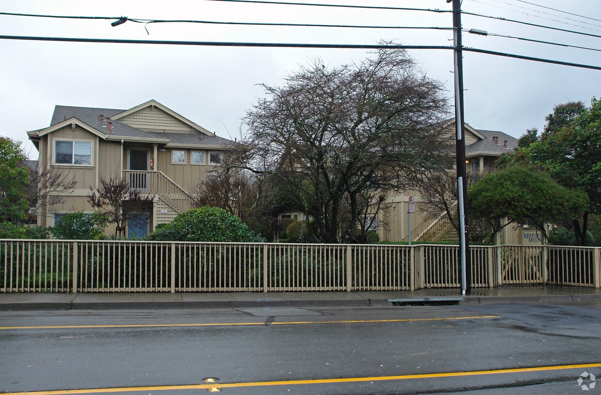 Building Photo - Merrydale Meadows
