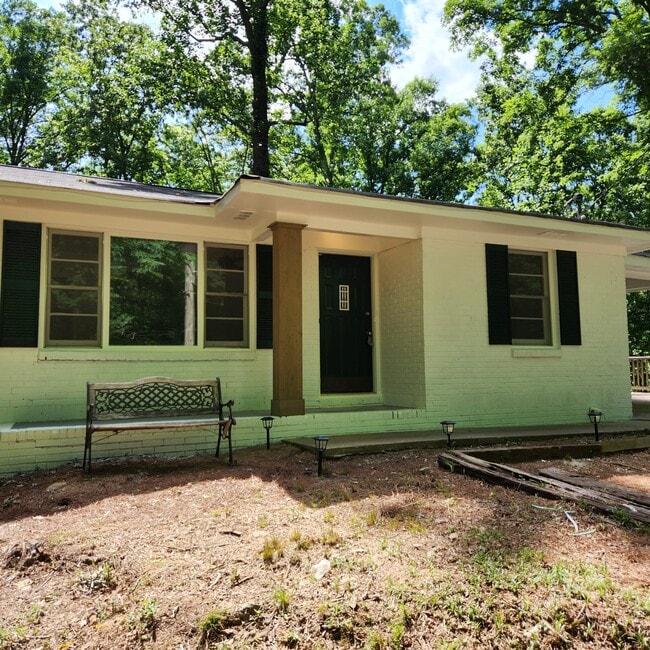 Building Photo - 6218 Stewart Rd