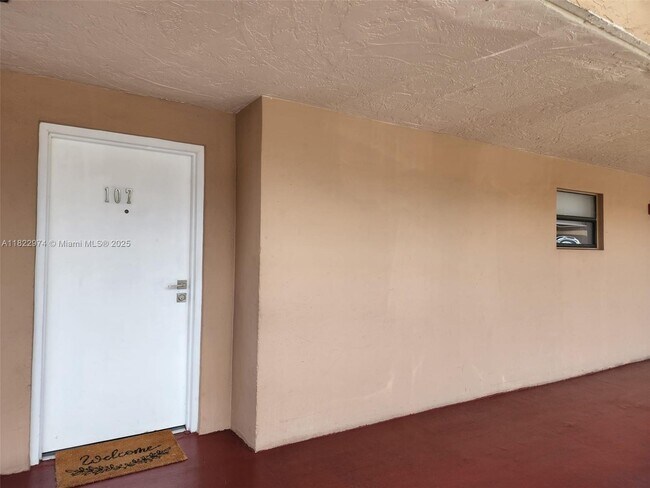 Foto del edificio - 13850 SW 62nd St