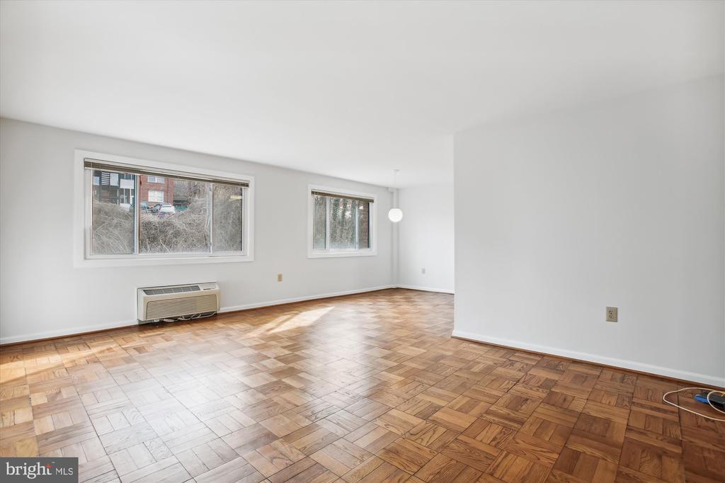 Primary Photo - 4114 Davis Pl NW