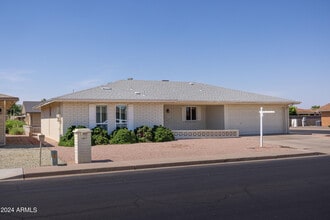 Building Photo - 4613 E Escondido Ave