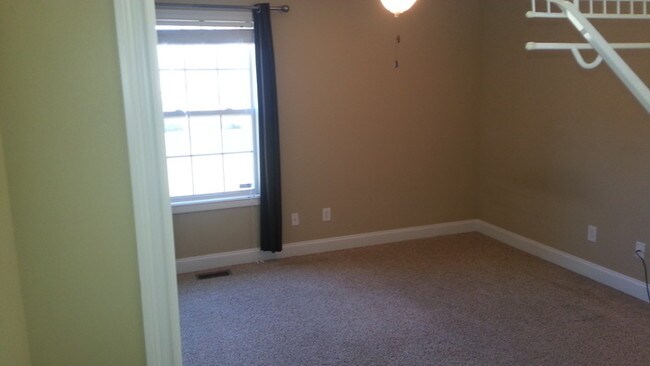 Building Photo - 1214 Adair Dr