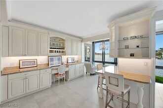 Building Photo - 2258 Gulf Shore Blvd N