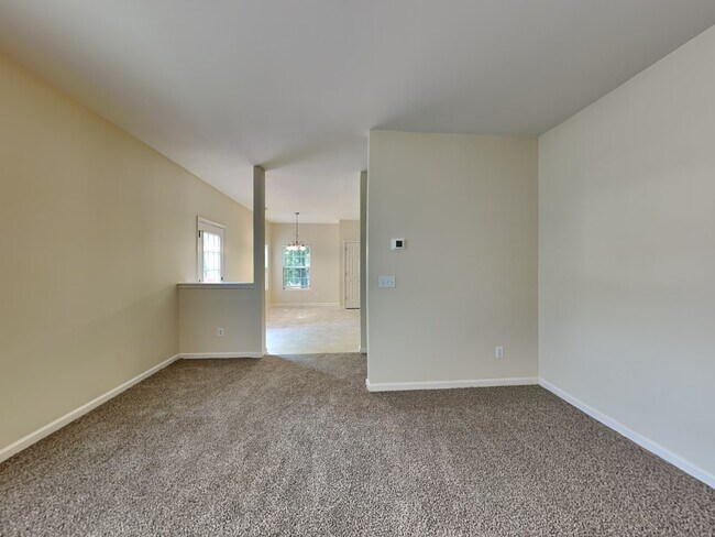 Building Photo - 4104 Hampstead Village Dr