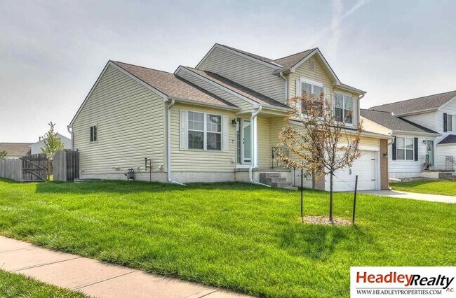 Foto del edificio - Beautiful Home For Rent in Gretna School District