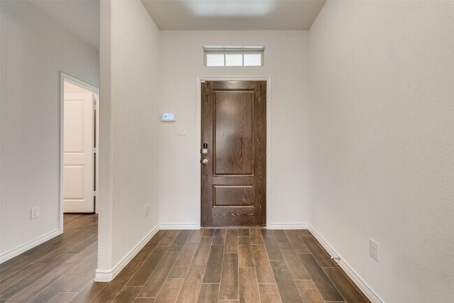 Building Photo - 2085 Tahoka Ln