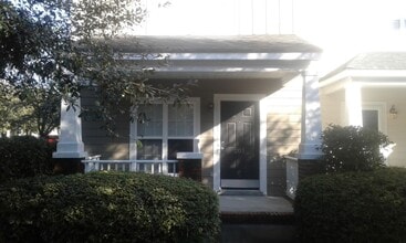 Building Photo - 201 Hampton Forest Drive