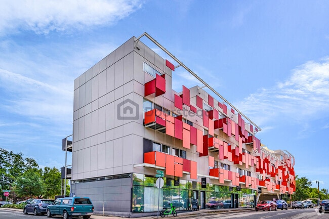 Building Photo - 1200 E 11th St