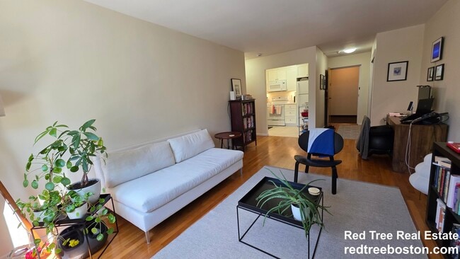 Building Photo - 35 Vernon St