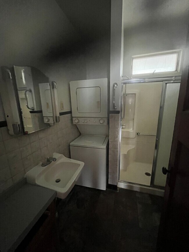 Building Photo - 2 bedroom house Rockwell City $780