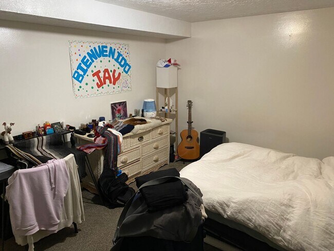 Foto del edificio - 1 bed 1 bath pet friendly!