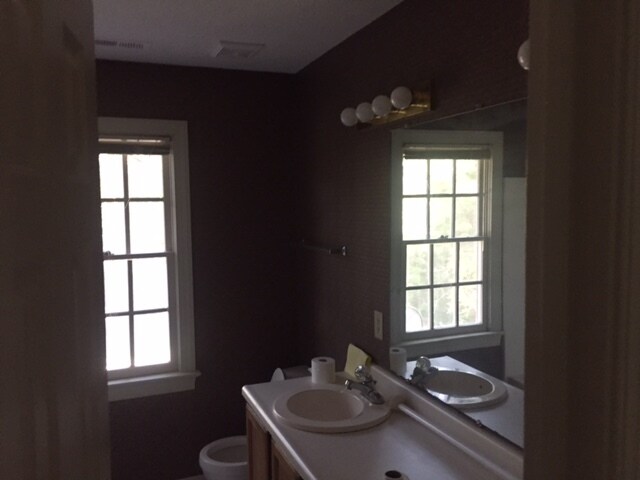 Foto del edificio - 4400 Labrador Dr